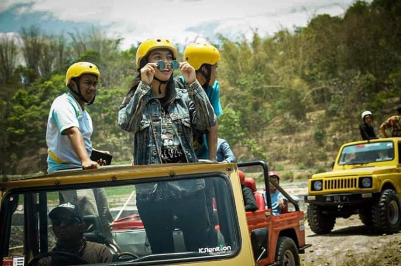 Lawu Forest Camp Sarangan Exteriér fotografie