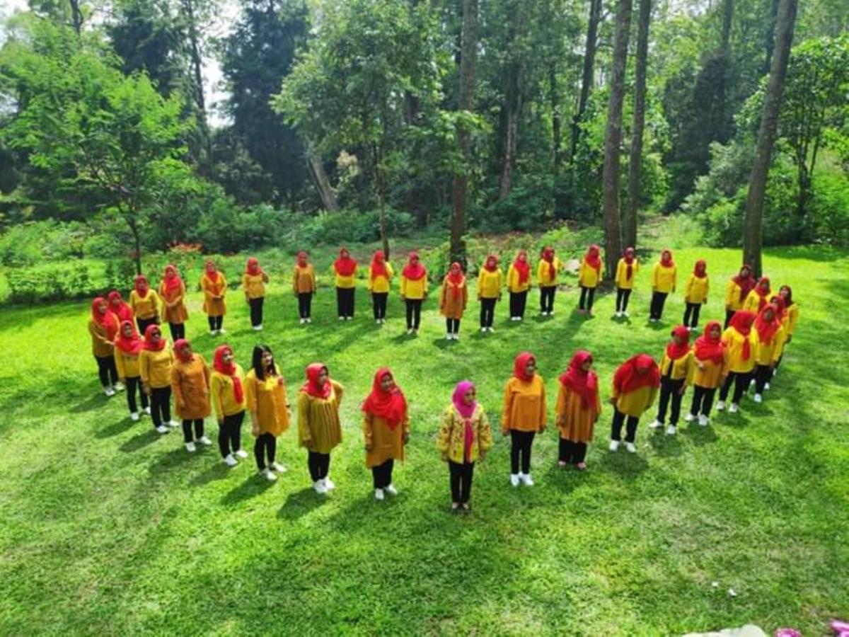 Lawu Forest Camp Sarangan Exteriér fotografie